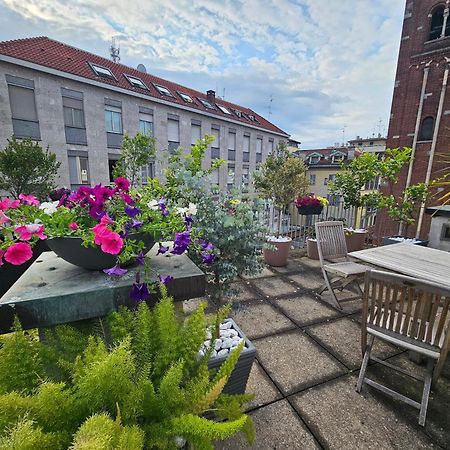 Exclusive Top Floor 2-Bedroom Flat Milano Eksteriør billede