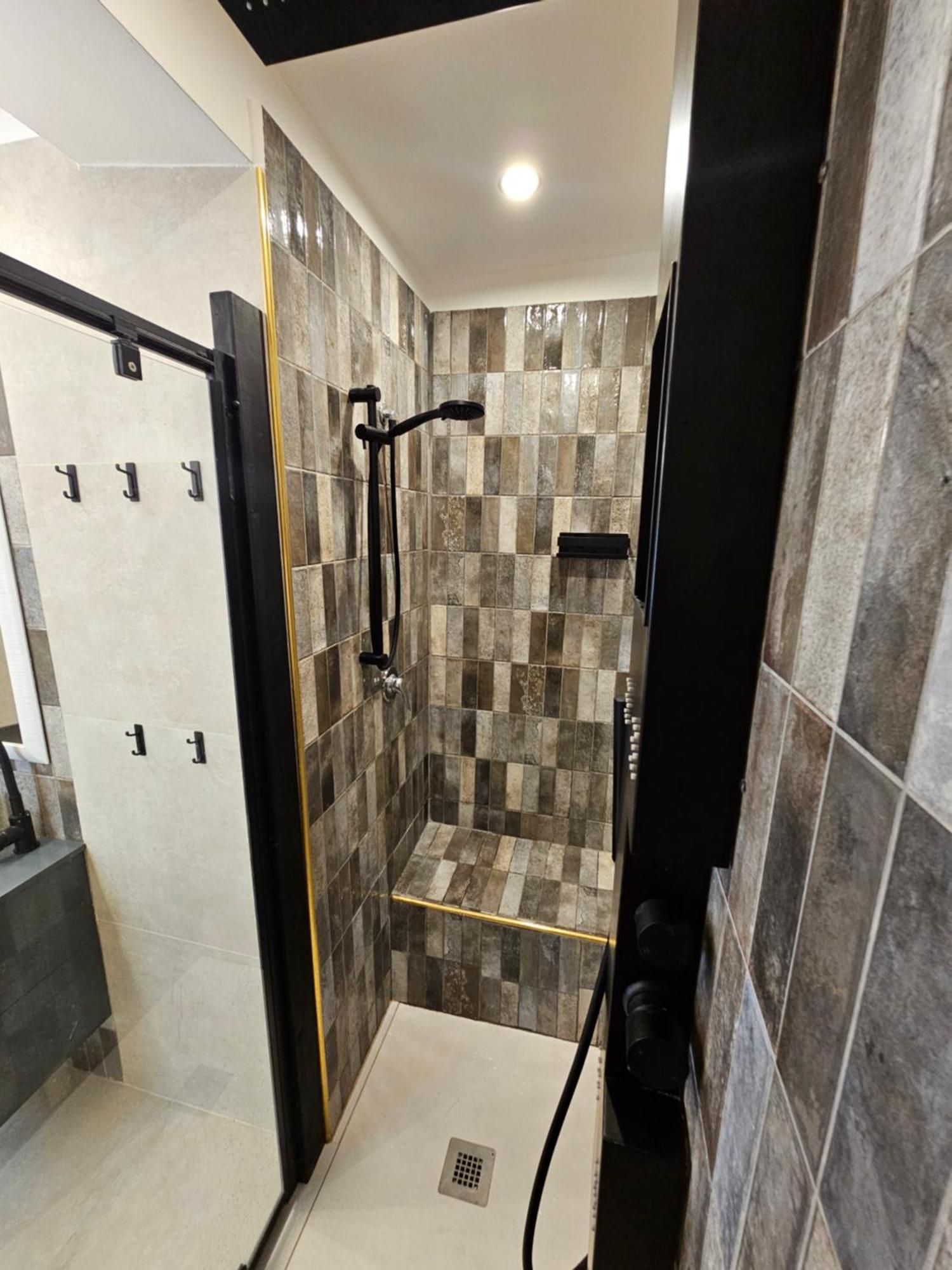 Exclusive Top Floor 2-Bedroom Flat Milano Eksteriør billede