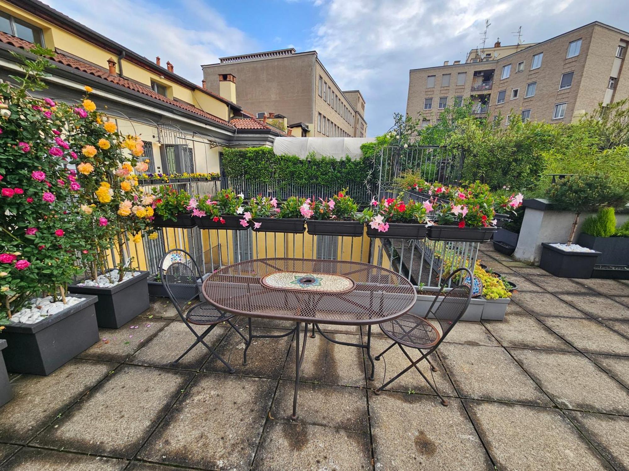 Exclusive Top Floor 2-Bedroom Flat Milano Eksteriør billede