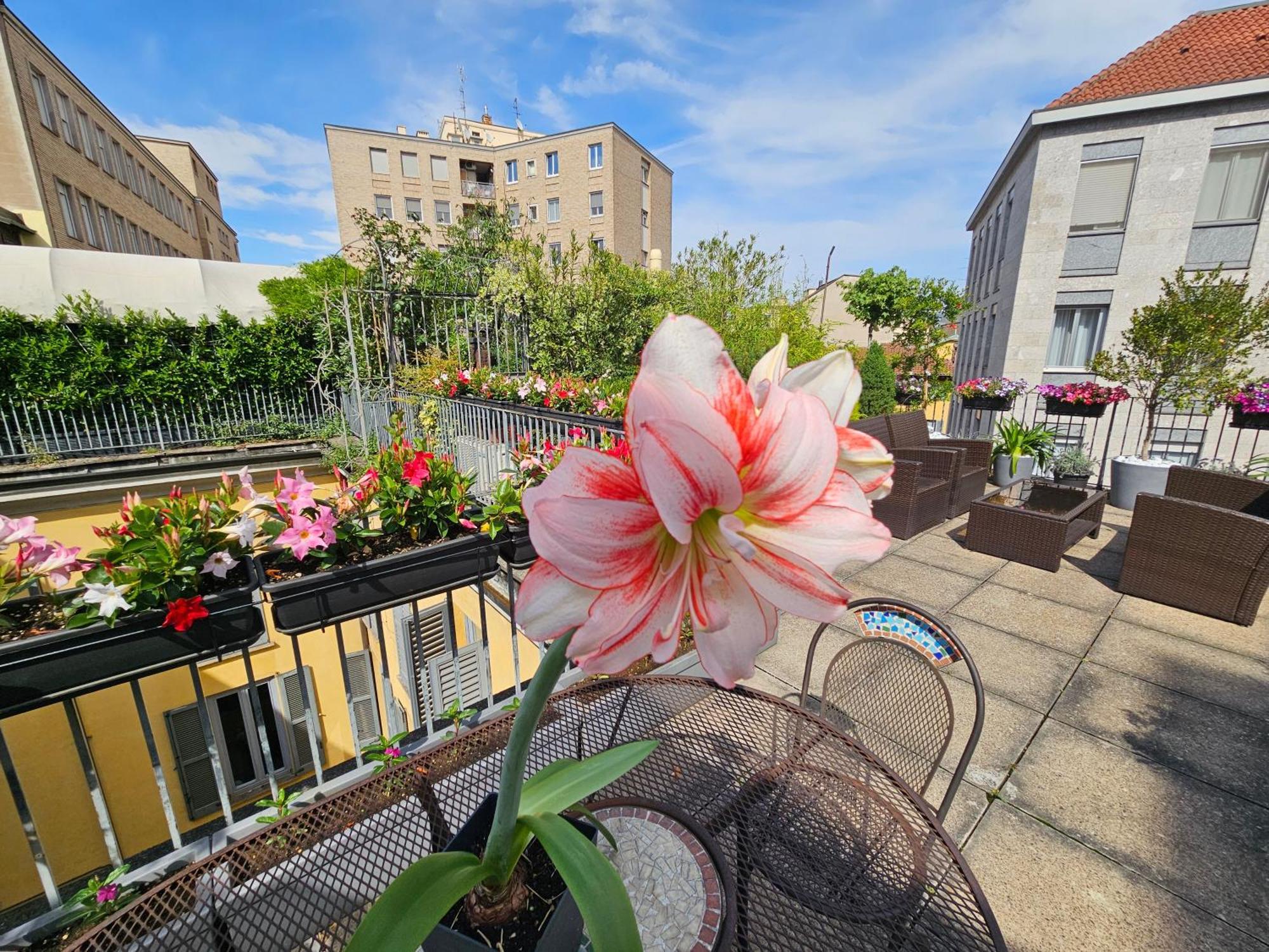 Exclusive Top Floor 2-Bedroom Flat Milano Eksteriør billede
