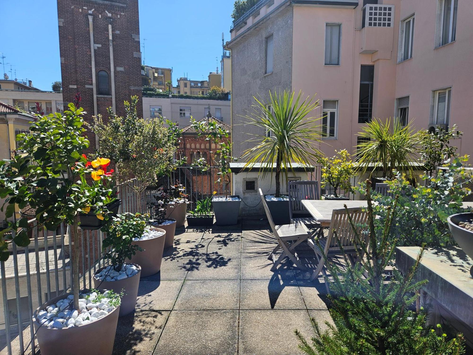 Exclusive Top Floor 2-Bedroom Flat Milano Eksteriør billede